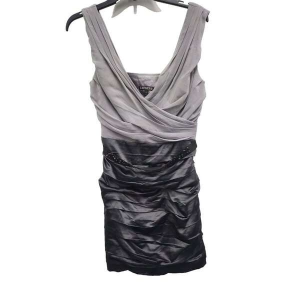 Express Womens Cocktail Dress Size 8 Gray Black Flat Ruffle Sleeveless Beaded - Picture 1 of 9